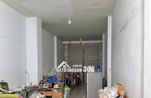 Bán nhà mặt phố Lạc Long Quân, Tân Bình: 140m2, 4 tầng, 6PN, vị trí vàng kinh doanh, sổ hồng chính chủ, giá chỉ 25 tỷ!